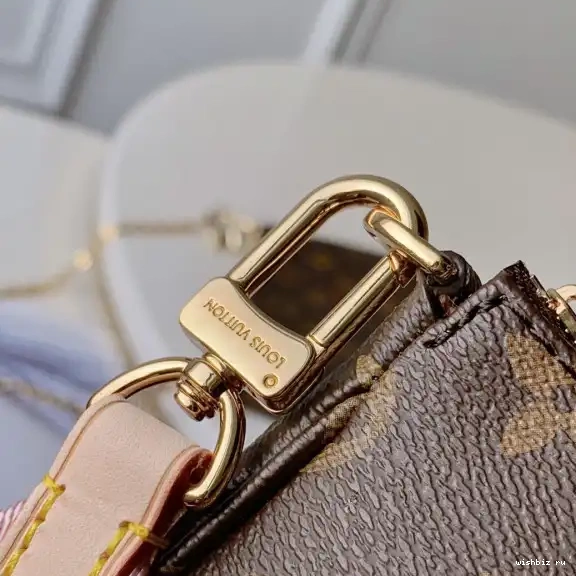 WIS DIGITAL PRELAUNCH VUITTON POCHETTE MULTI - EXCHANELUSIVE ACCESSOIRES LOUIS 0507